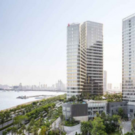 W Xiamen